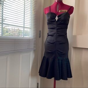 Bellissima women black satin spaghetti strap midi dress. Size 6. Pre-owned.